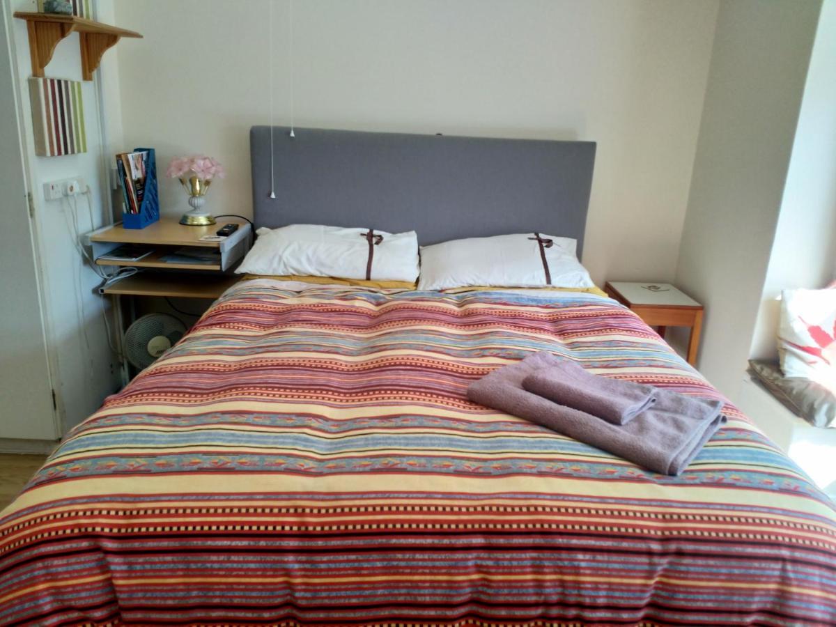 Habitación en casa particular Spacious King Bedroom In Lincolnshire *